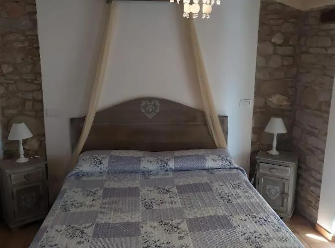 Fra Bosco E Cielo B&B